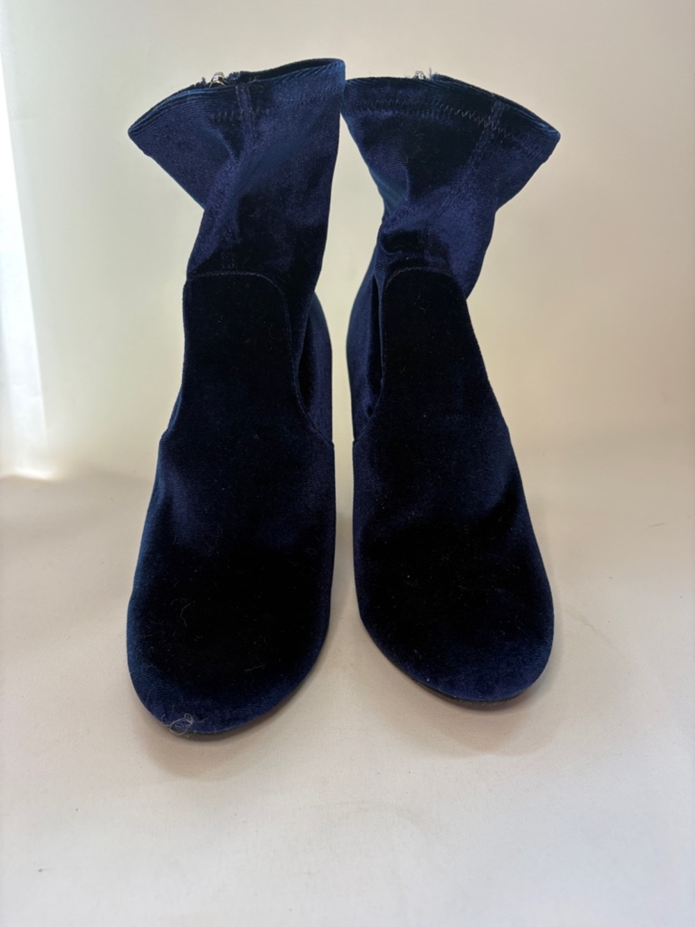 Steve Madden Brisk-V Navy Velvet Sock Booties Size 8.5 - Picture 2 of 9